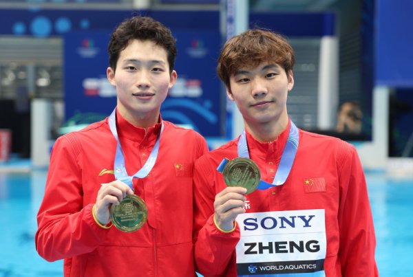 正规实盘配资十大平台 游泳世锦赛｜闲记：两位“四冠王”关于成长的共鸣