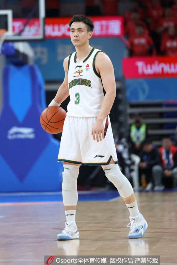 高杠杆炒股 赵继伟半场出战13分钟 4中1&三分2中0拿到4分2板2助1断 有2失误